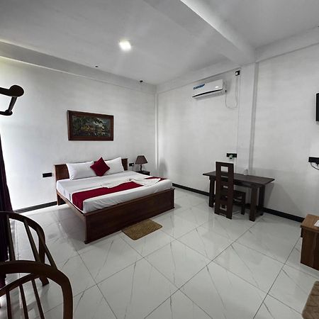 Hotel Ciel Star Anurâdhapura Extérieur photo