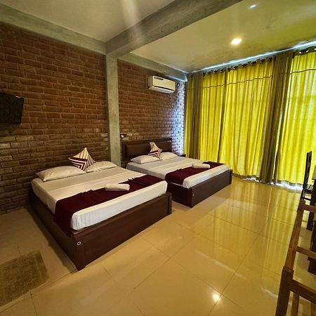 Hotel Ciel Star Anurâdhapura Extérieur photo