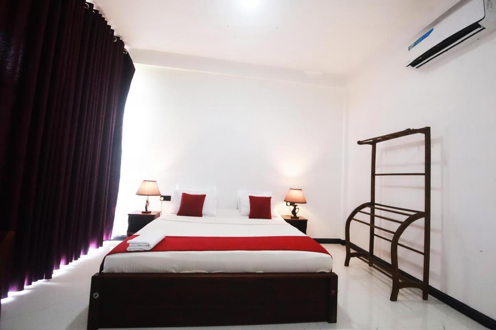 Hotel Ciel Star Anurâdhapura Extérieur photo