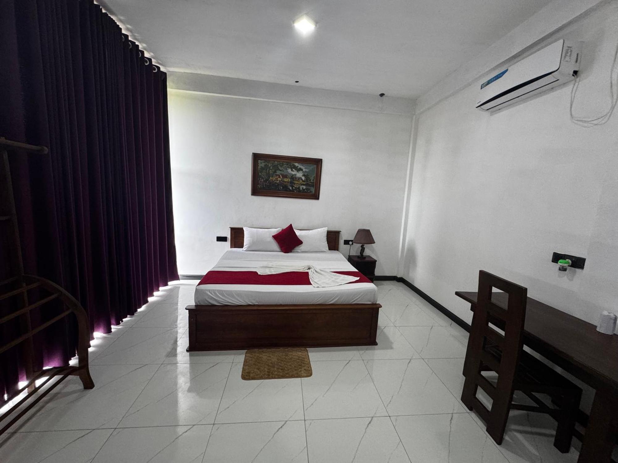 Hotel Ciel Star Anurâdhapura Extérieur photo